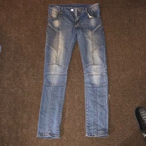 faded blue skinny jeans